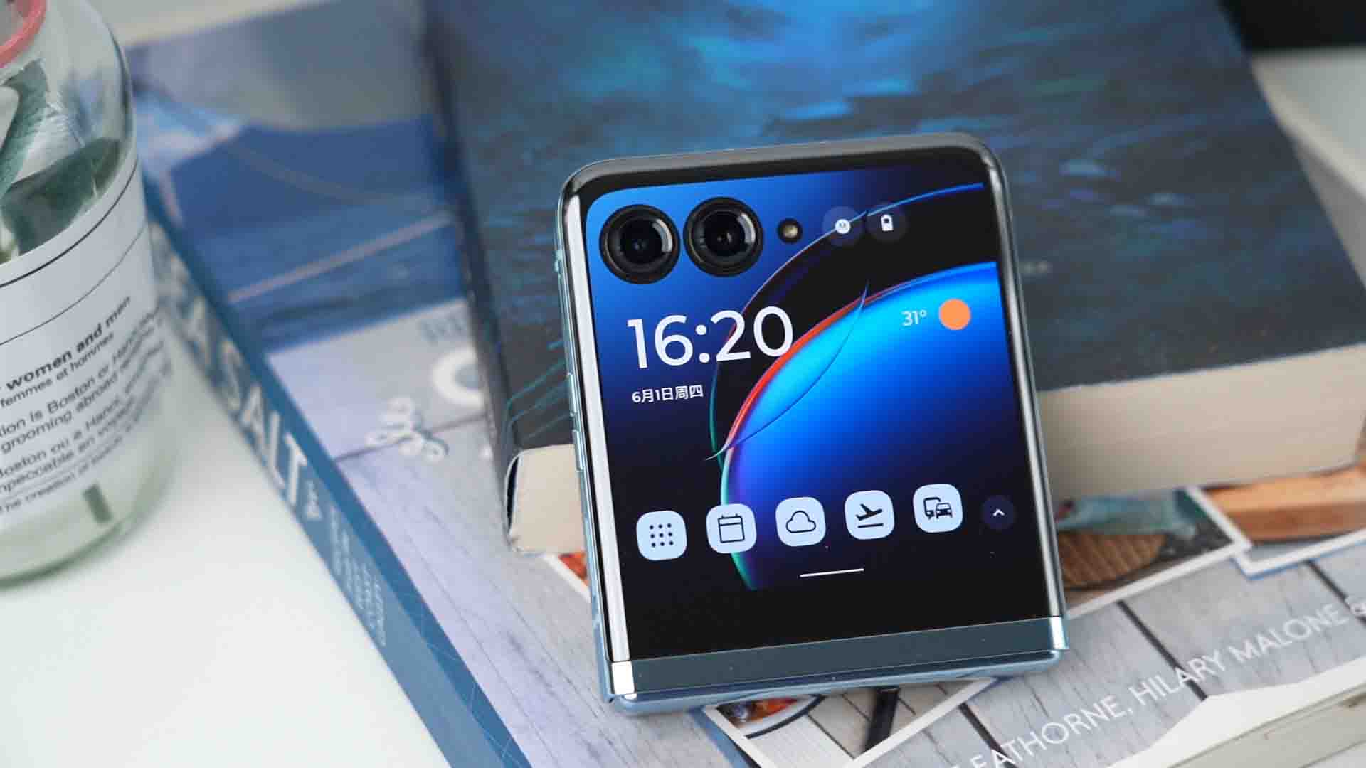 moto razr 40 ultra实测：最大外屏真的好用吗？用了两周谈谈真实感受 是否值5699元？