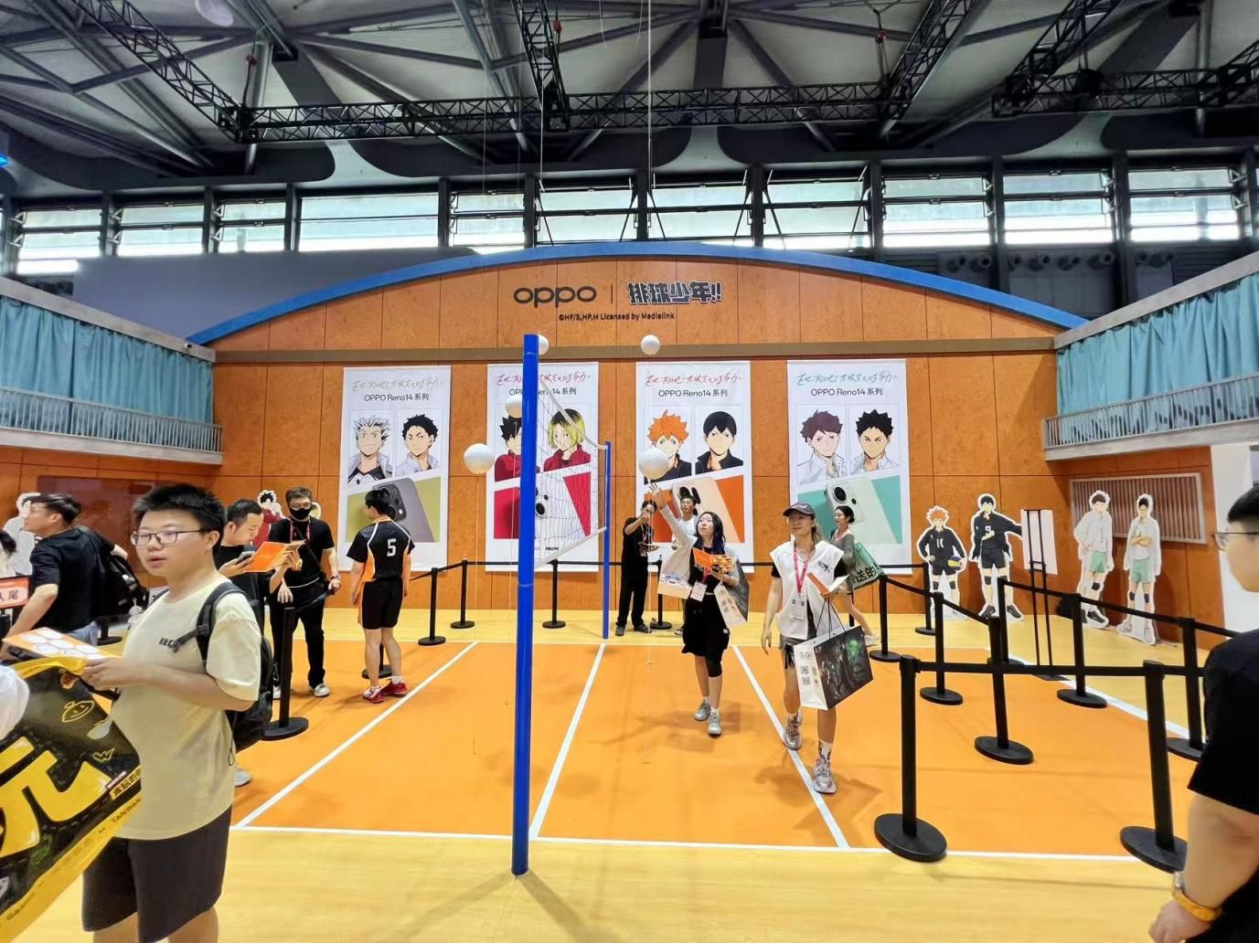 《排球少年！！》联名新品炸场！OPPO空降ChinaJoy 2025