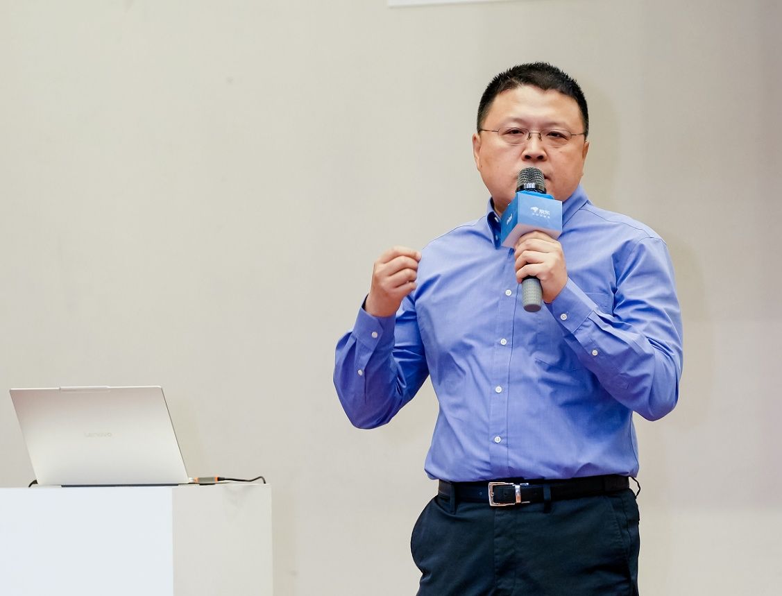 为青春加点“AI”：英特尔携手微软、京东助力高校学子开启智能学习新方式