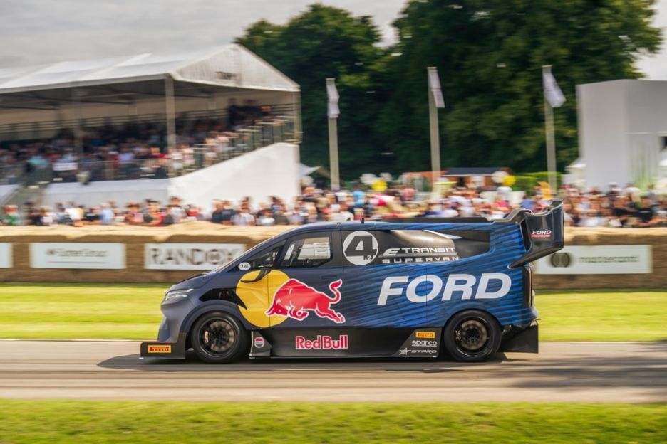 疯狂的大面包！从全球到中国，从街道到赛道的福特全顺传奇