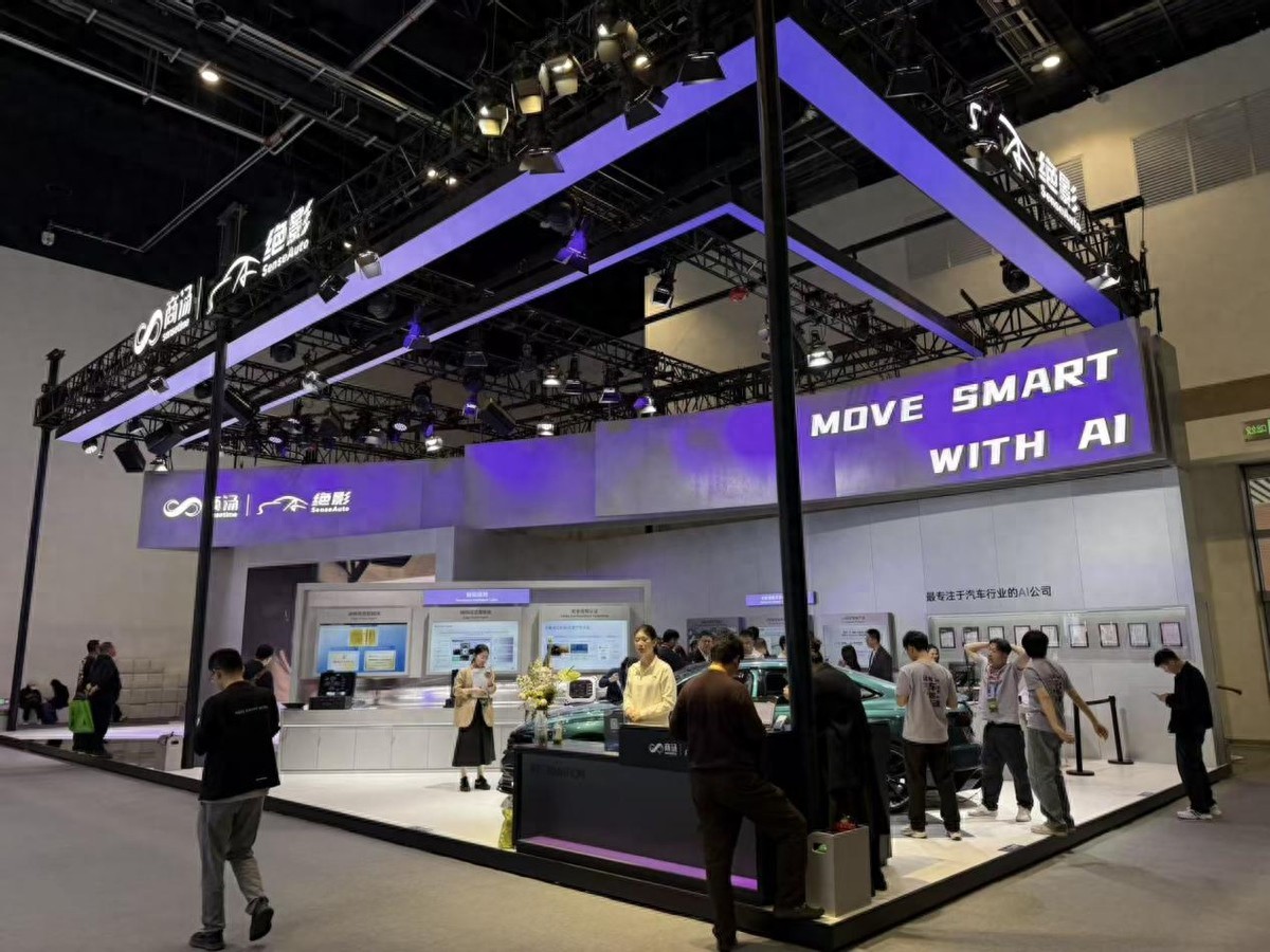 2026北京车展｜商汤绝影黑科技刷屏，AI座舱进入「懂你」时代