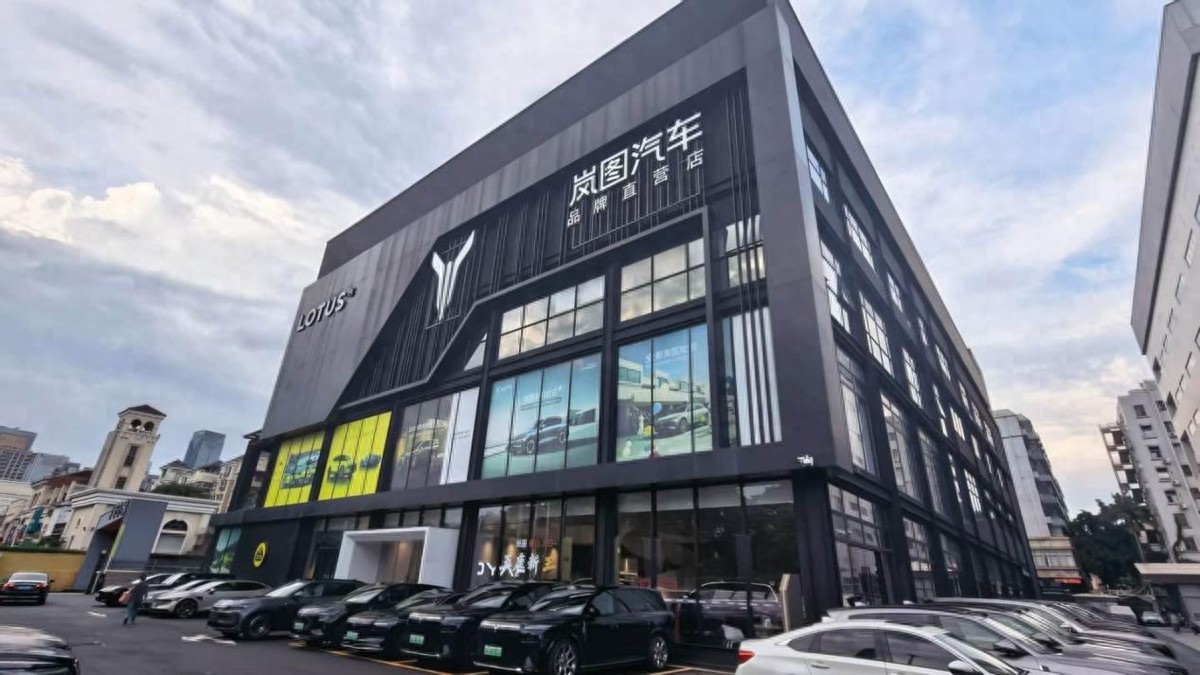 岚图入主奥迪、路虎展厅，中国品牌开始攻占传统豪华腹地